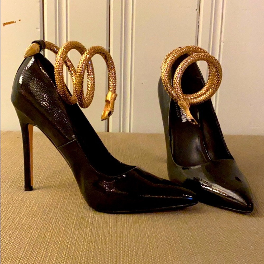 Fashion Nova Sz 10 Can’t Be Hisss Glossy Heels